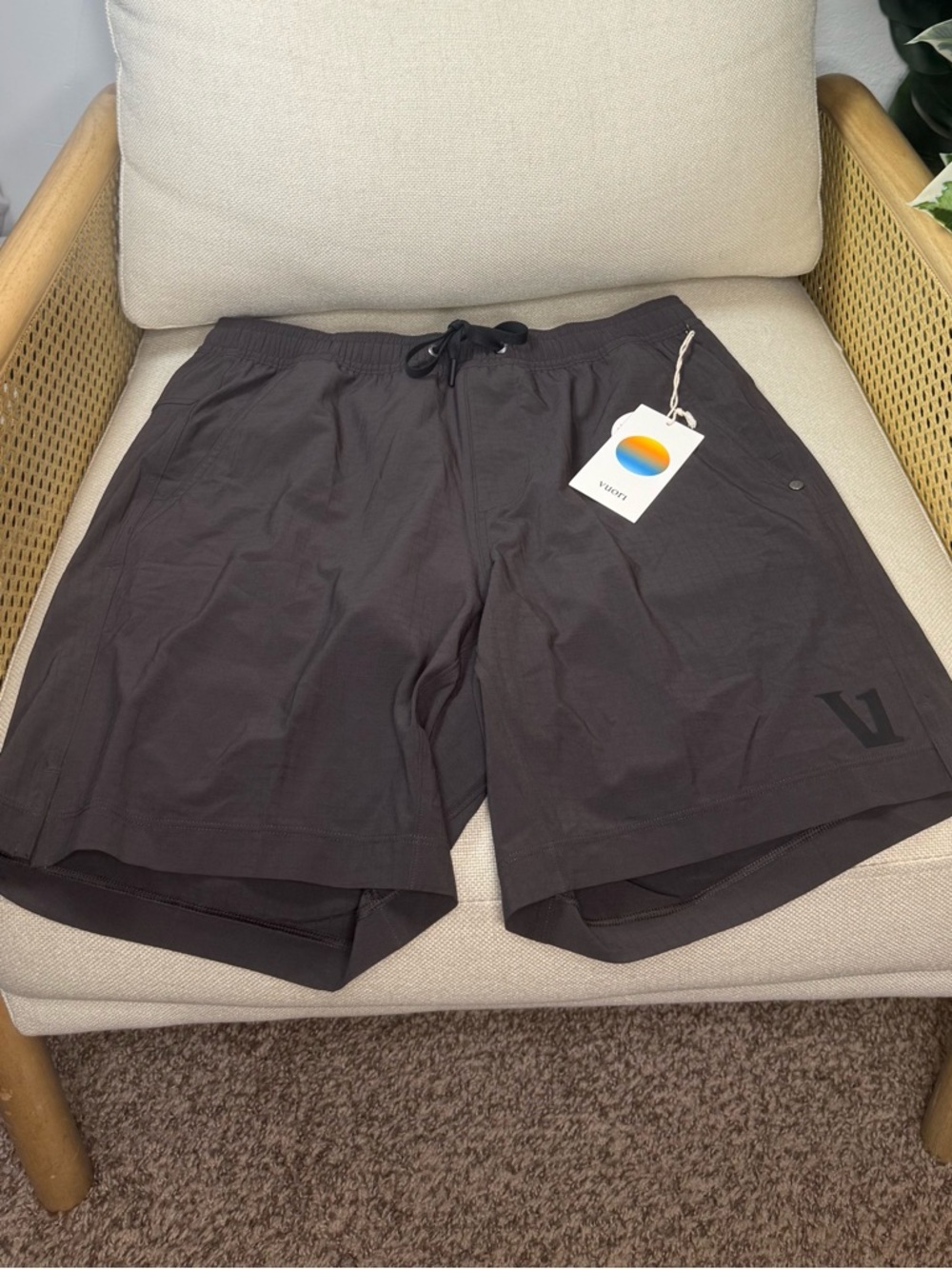 NWT Vuori HardKore Short 7" Size small
